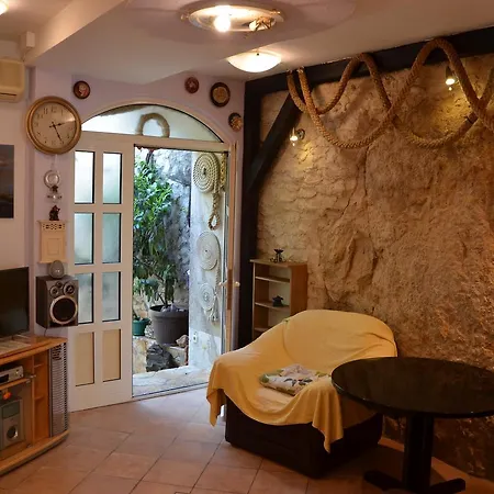 Apartment Violeta