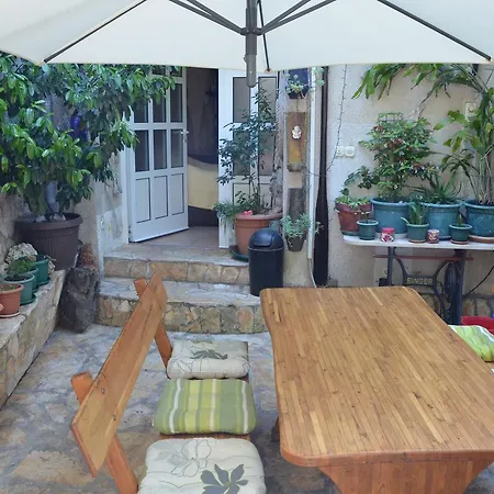Violeta Apartment *