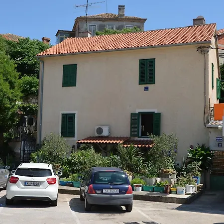 Violeta * Sibenik