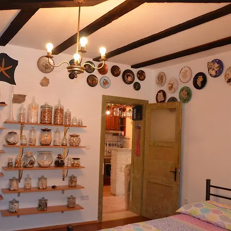 Apartment Violeta *